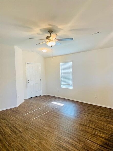 Photo - 936 E Bunting St