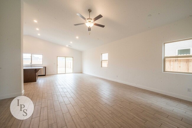 Photo - 352 N Millard Ave