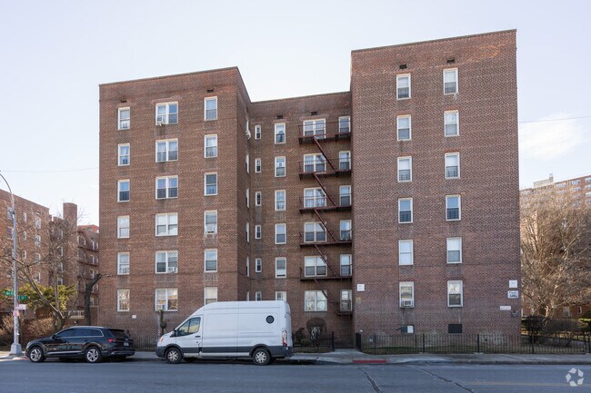 Photo - 3310 Avenue H