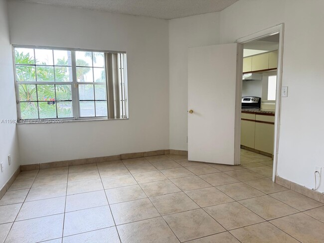 Photo - 680 Cypress Club Way Unit F10