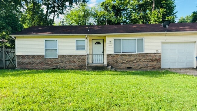 Building Photo - 1404 Larsen Ln Unit 1