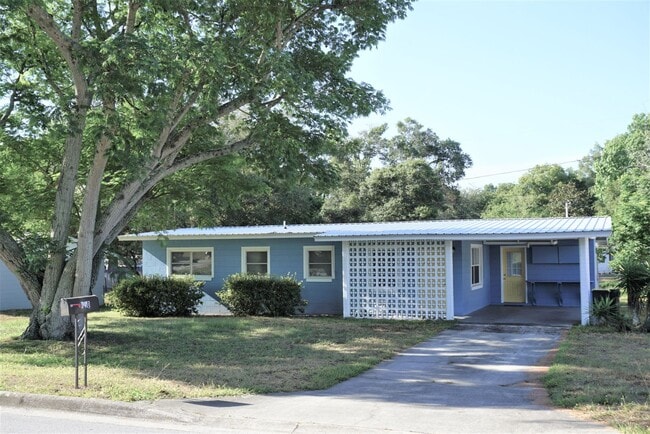 Photo - Modest 3 Br/1.5 Bath in Established Neighborhood