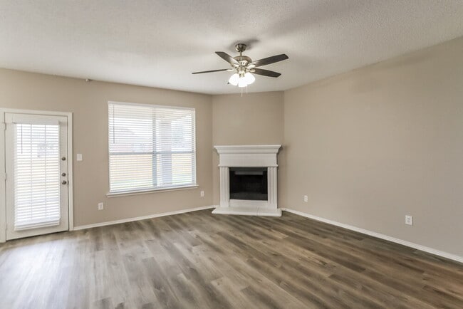 Photo - 4924 Cape St