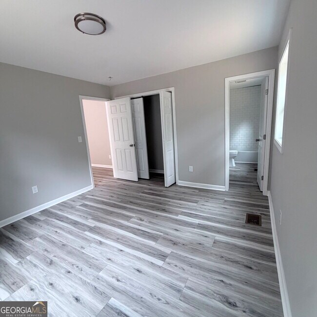 Photo - 127 Glen Helton Rd