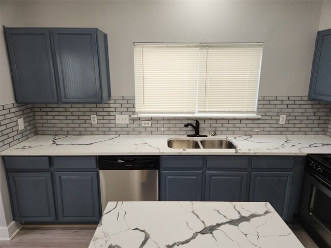 Photo - 20911 Walder Ct