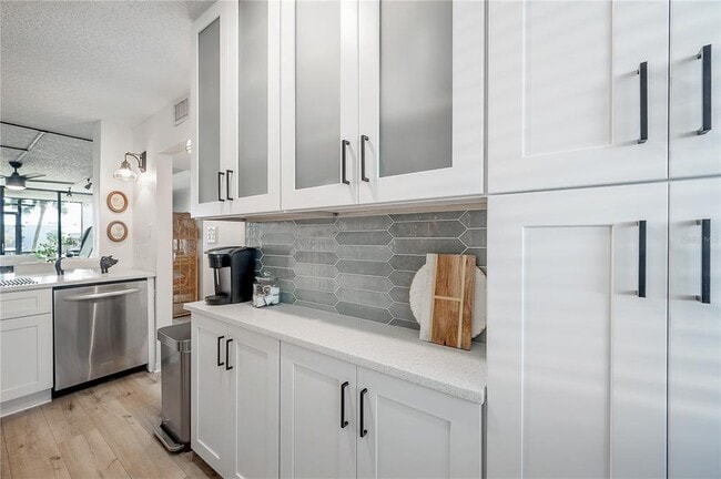 Photo - 2424 W Tampa Bay Blvd Unit M104