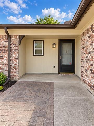 6432 Grasshopper Dr