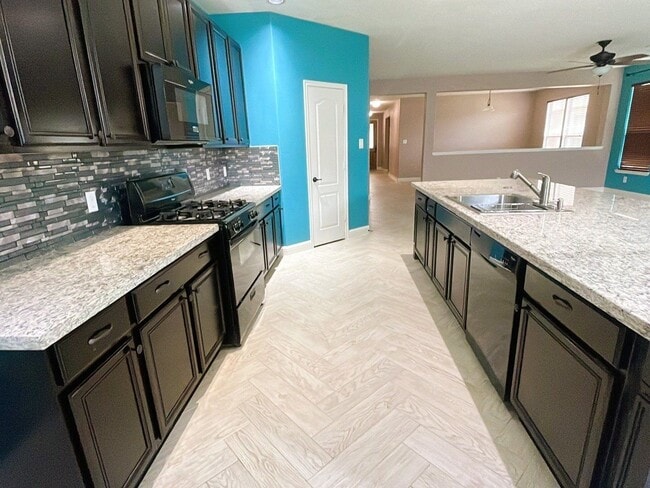 Photo - 16014 Peach Bluff Ln