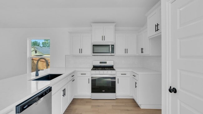 Photo - 3 Bed | 2 Bath in Owasso!