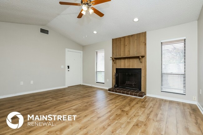 Photo - 428 Broward Terrace