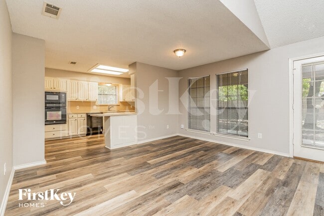 Photo - 5 Hastings Ct