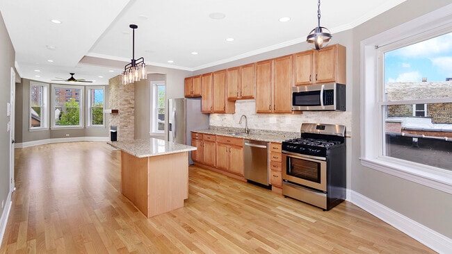 Photo - 4918 S St Lawrence Ave Unit 3