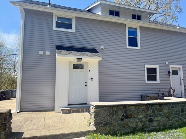 Photo - 104 Titicus Rd Unit B