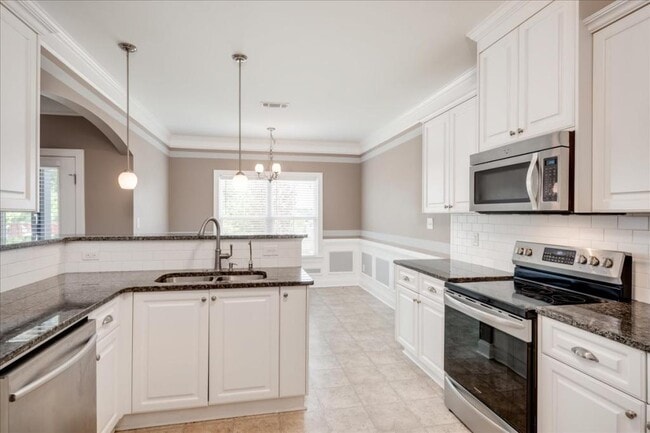 Photo - 262 Crown Heights Way