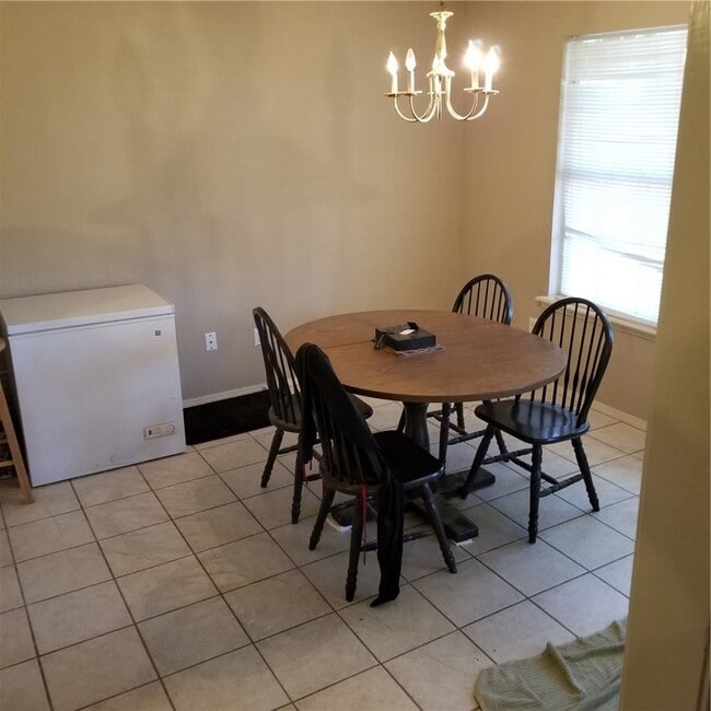 Photo - 1827 N Pine Crest Ave