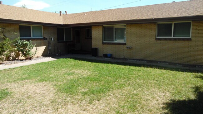 720 Miller Ct Unit B