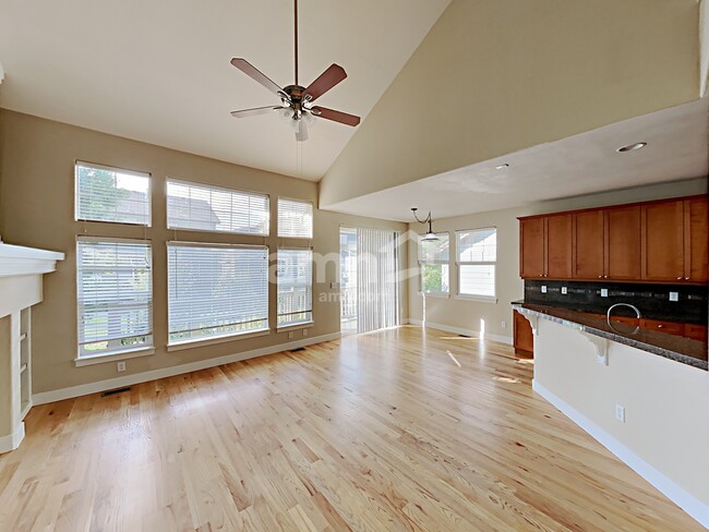 Photo - 21507 E Smoky Hill Rd