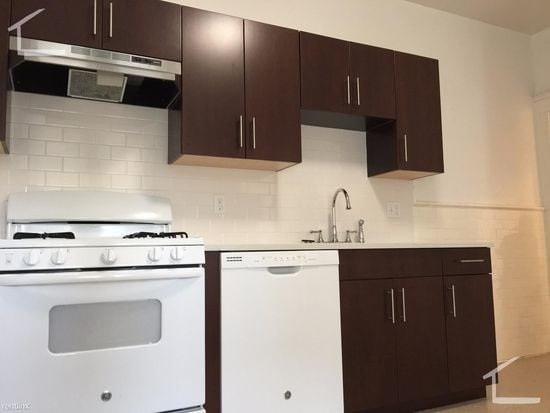 Photo - 81 Winchester St Unit 4