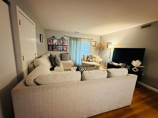 Photo - 373 Aiken St Unit 10