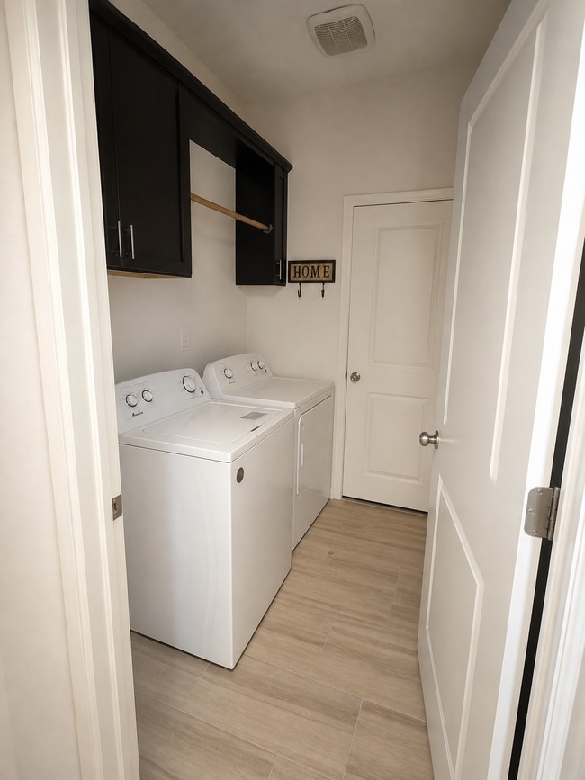 Photo - 6533 Toivoa Pl