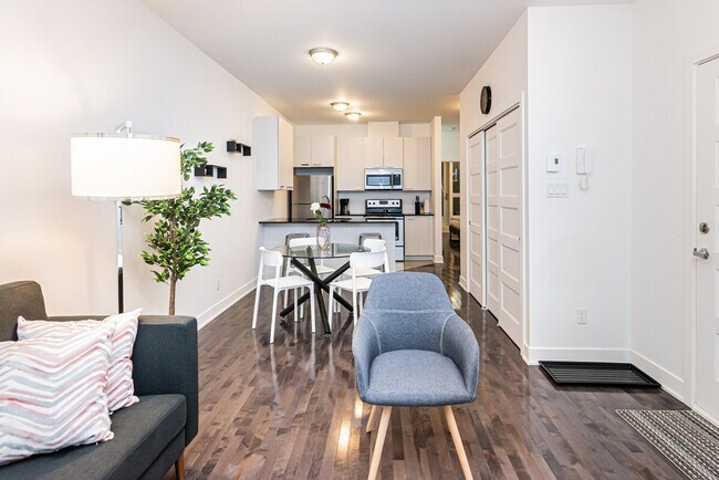 Photo - 3505 Rue De Bullion Unit ID1261810P