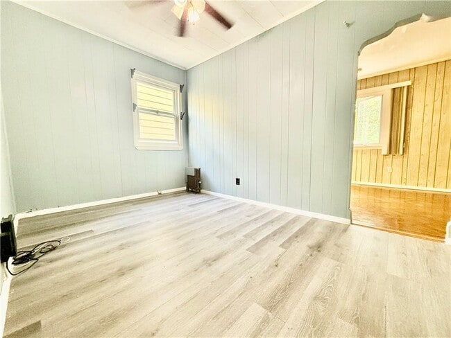 Photo - 2043 W 10th St Unidad 2
