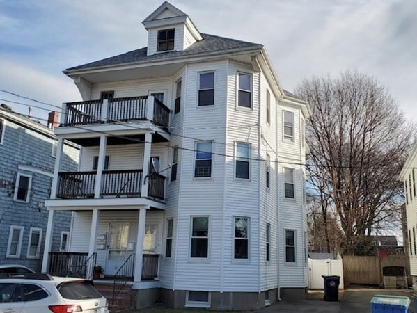 Building Photo - 11 Davis Rd Unit 3 Rental