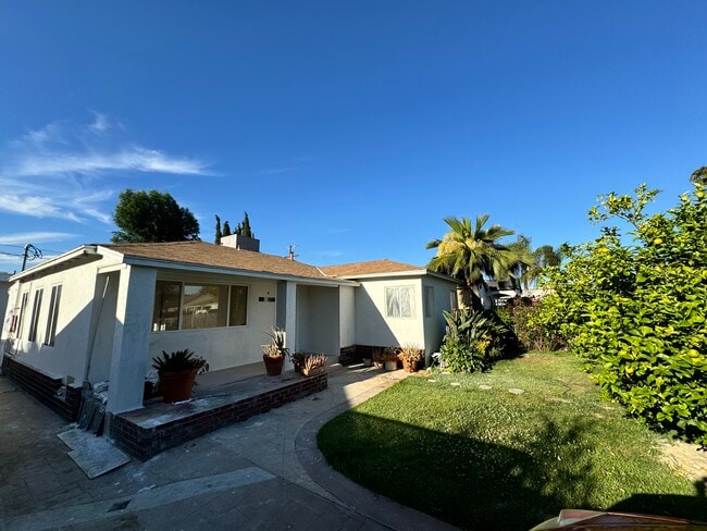 Photo - 14933 Sylvan St