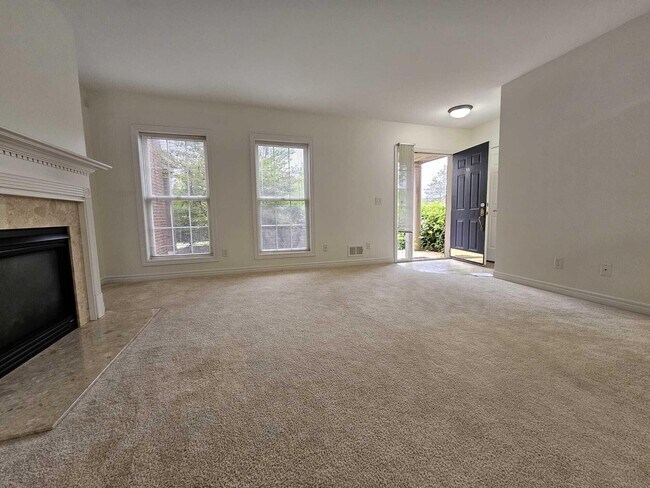 Photo - 3376 Endsleigh Ln