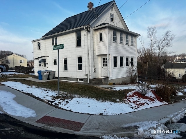 Building Photo - 64 Seymour St