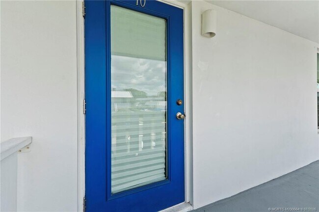 Photo - 2929 SE Ocean Blvd Unidad F10