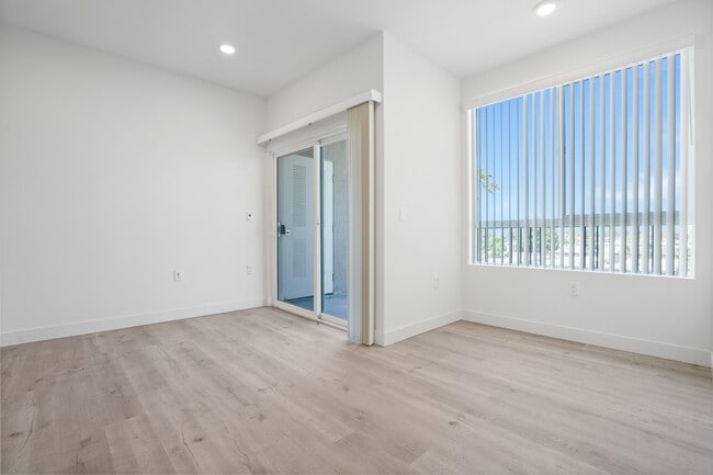 8802 Van Nuys Blvd