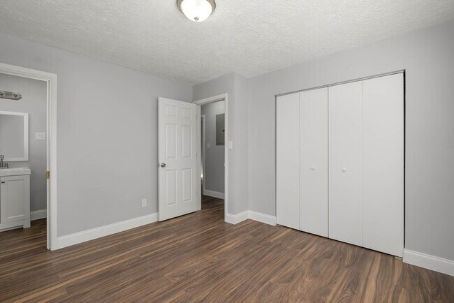 Photo - 2305 Burns Ave