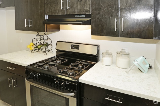 1BR, 1BA