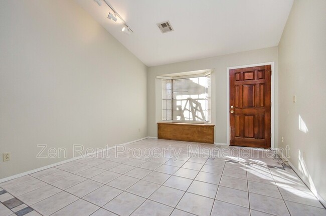 Photo - 5802 E Enrose St