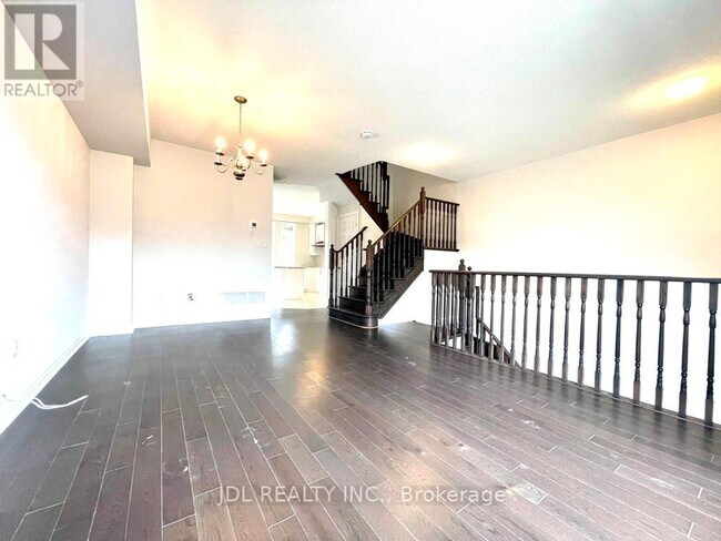Photo - 95 Grand Trunk Ave