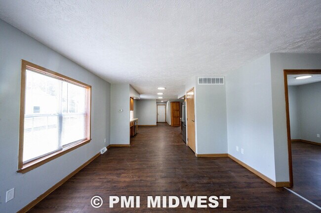 "Charming 4-Bedroom Home with 2 Full Baths in Arcadia – Your Spacious Retreat Awaits!"