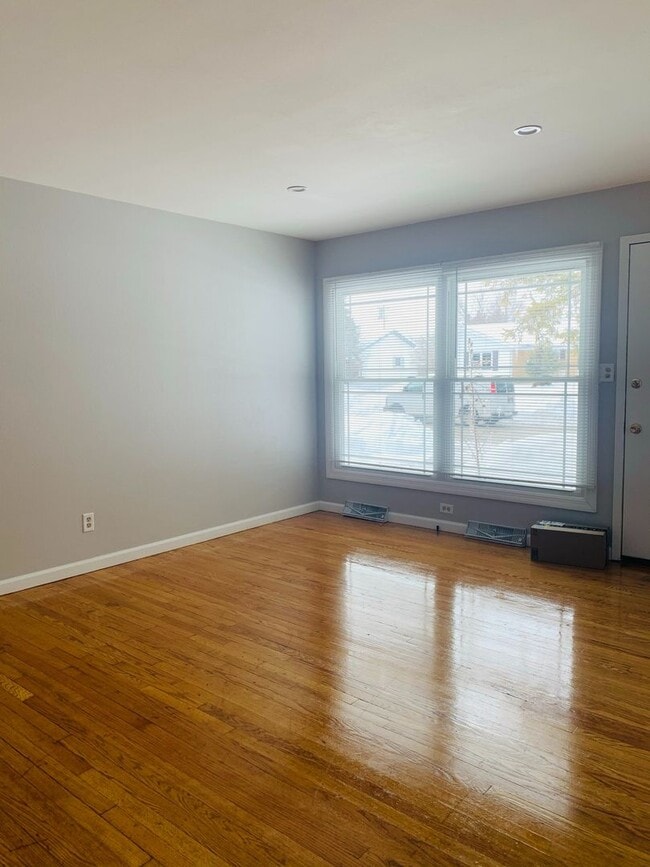 Photo - Gorgeous 3 Bedroom Single Family Home!