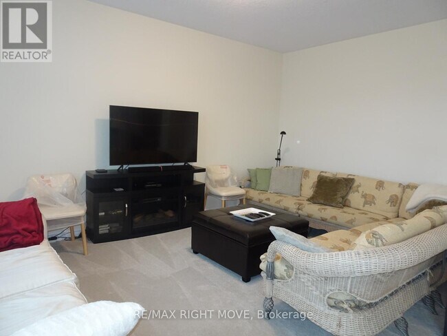 Photo - 73 Atlantis Dr