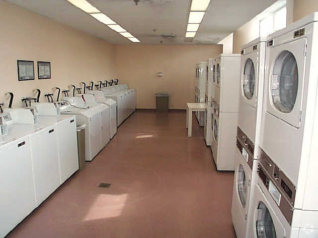 Laundry - Park Place By The Bay