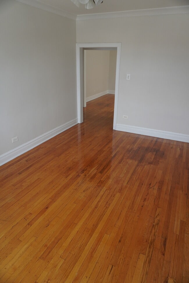 Photo - 6318-24 W Cermak Rd Unit 2139-1