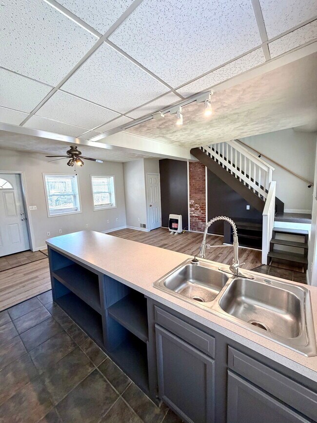 Photo - 38 N Charlotte St Unidad 3