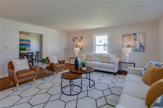Photo - 501 Sussex Dr Unit 1