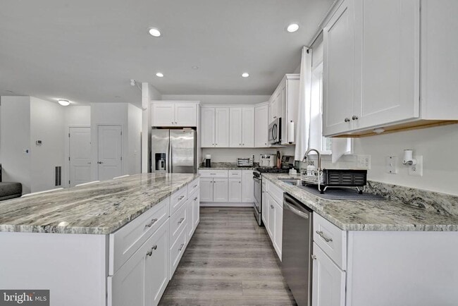 Photo - 1103 Grady Ct