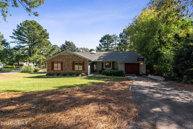 Photo - 123 Shagbark Rd House