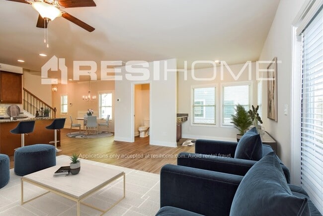 Photo - 1005 Tranquil Gdns Pl