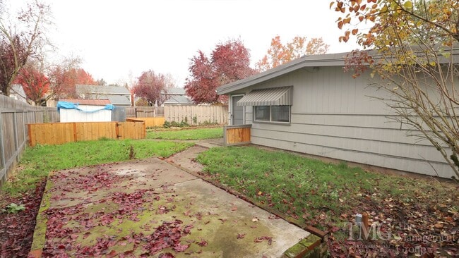 Photo - 2908.5 NE Stapleton Rd