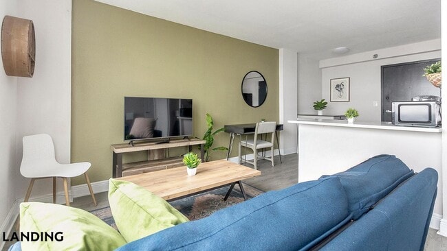 Photo - 305 Dr. M.L.K. Jr St S Unit 342