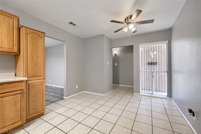 Photo - 604 Bloomingfield Ln