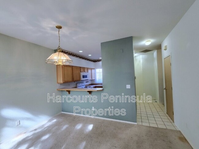 Photo - 1598 Seasons Ln NW